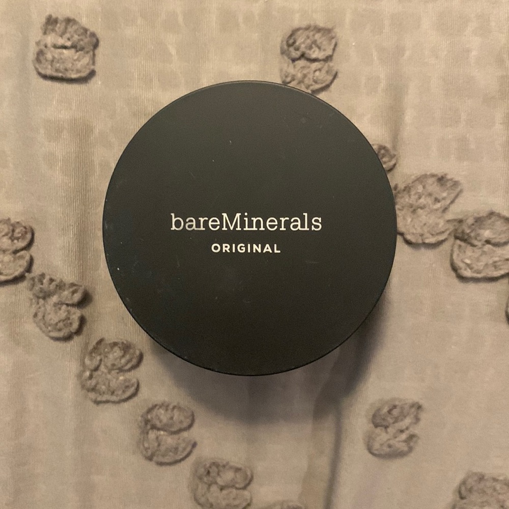 New Bare-minerals Original Foundation in color Warm Deep 27